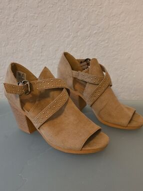 Rocket Dog Tan Suede Open-Toe Block Heel Sandals Size 6.5